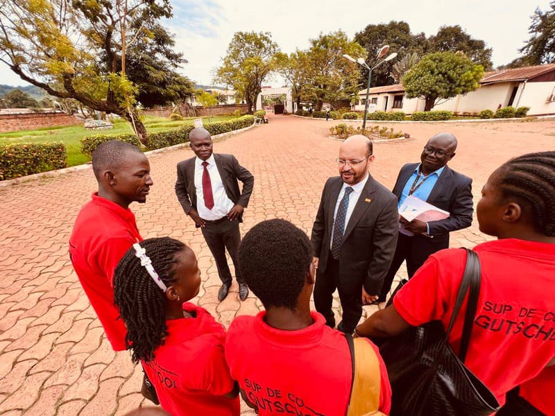 Visite du Représentant de l' #unfpaCentralAfricaRepublic Dr Shible SAHABANI accompagné du Responsable des programmes jeunes Dr Alexis NAÏSSEM (26 mai 2023)