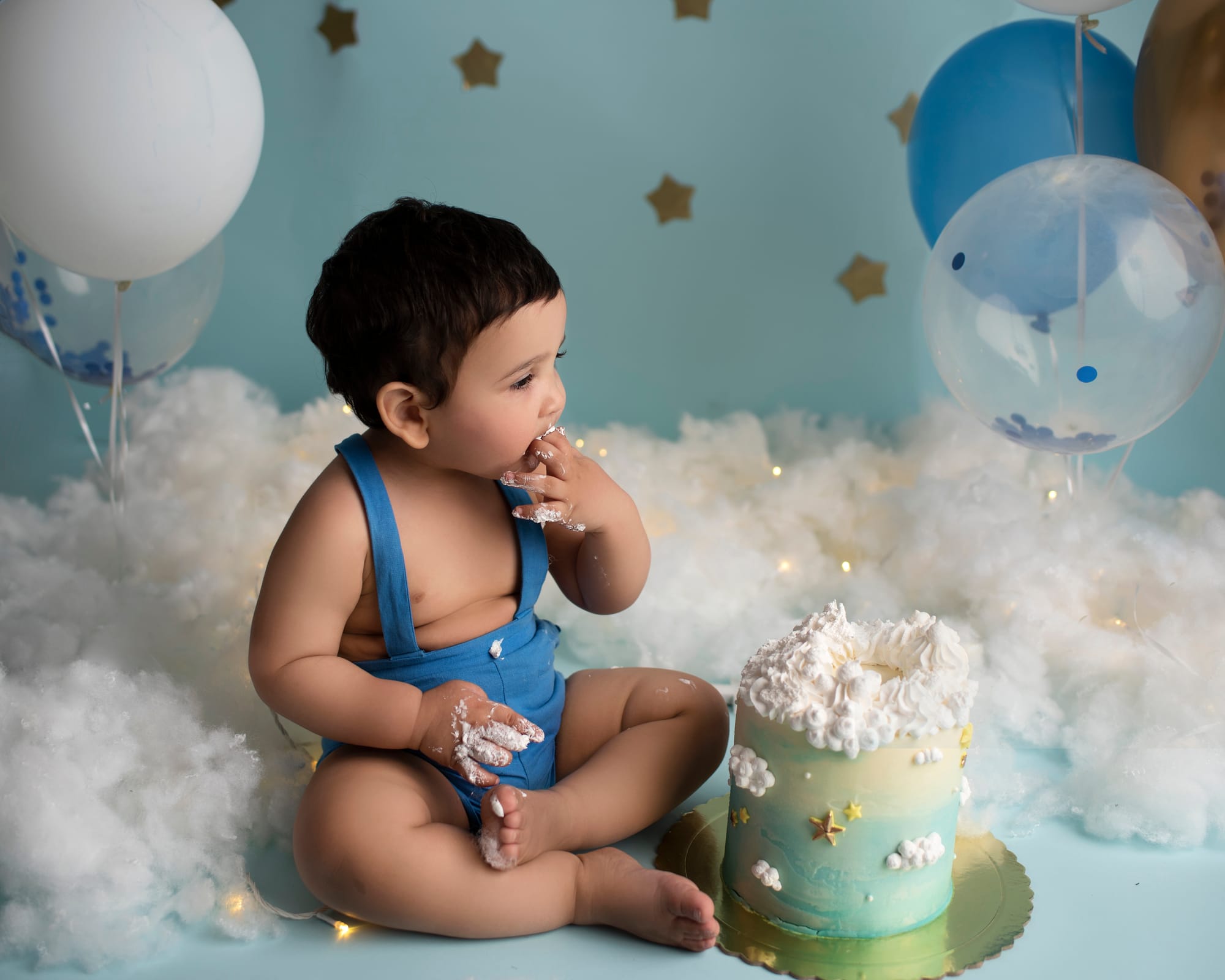 عيد الميلاد الأول