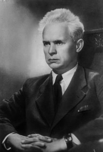 Αλεξάντερ Ντοβζένκο (1884-1956) Alexander Dovzhenko