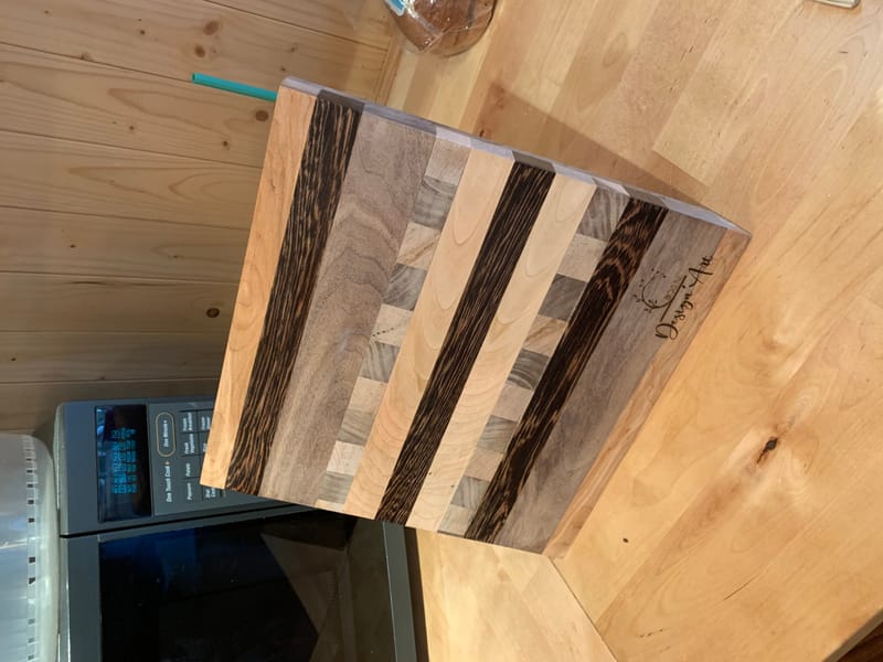 Support à couteaux foncé