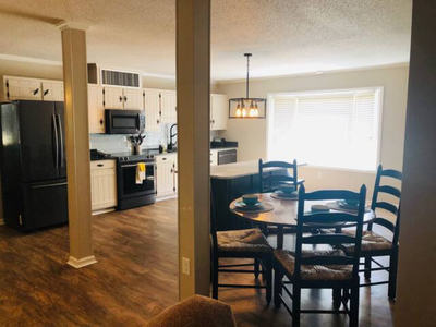 Executive Lofts at the Pondhouse image