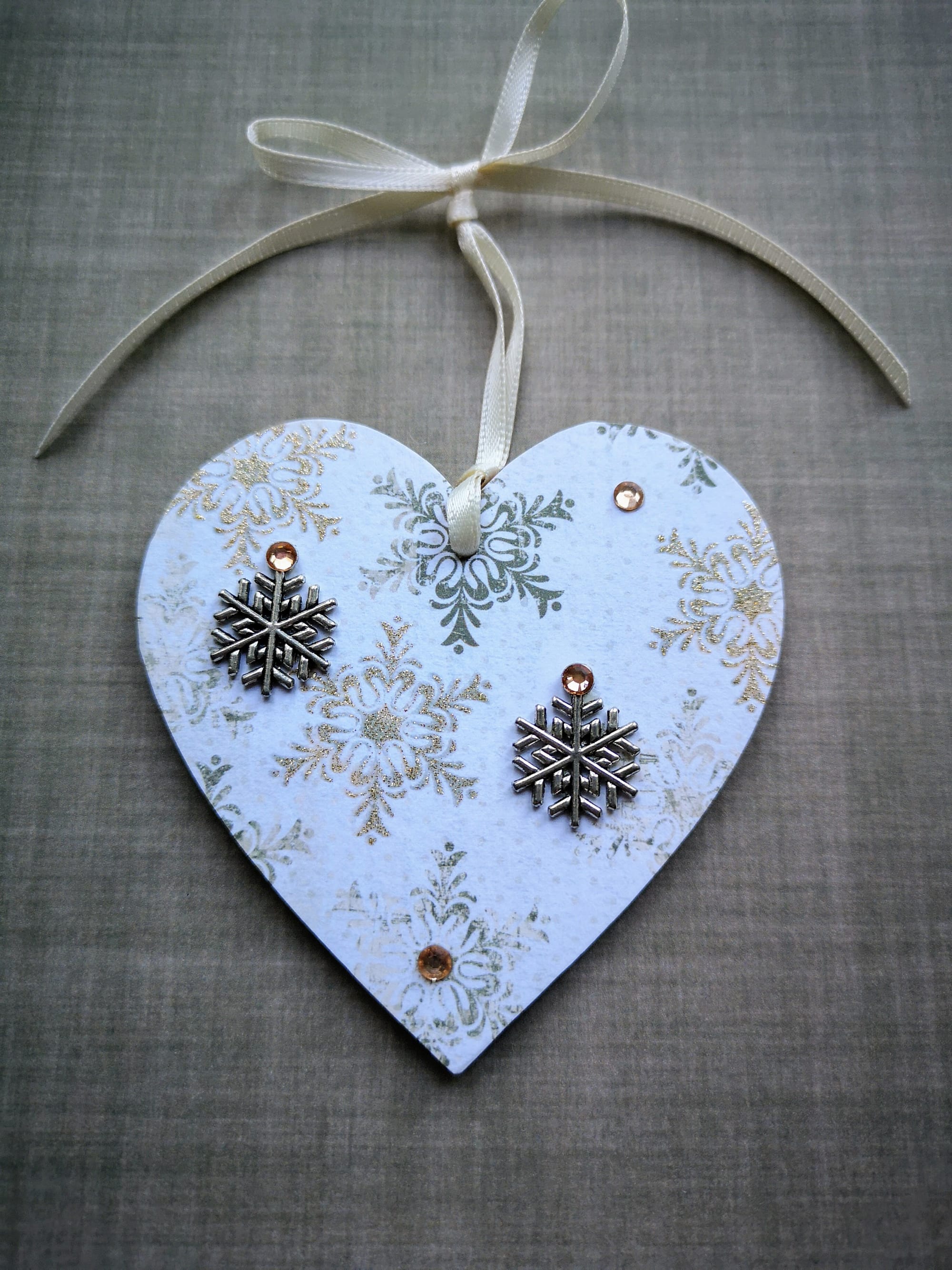 8x8cm Christmas Heart (#11)