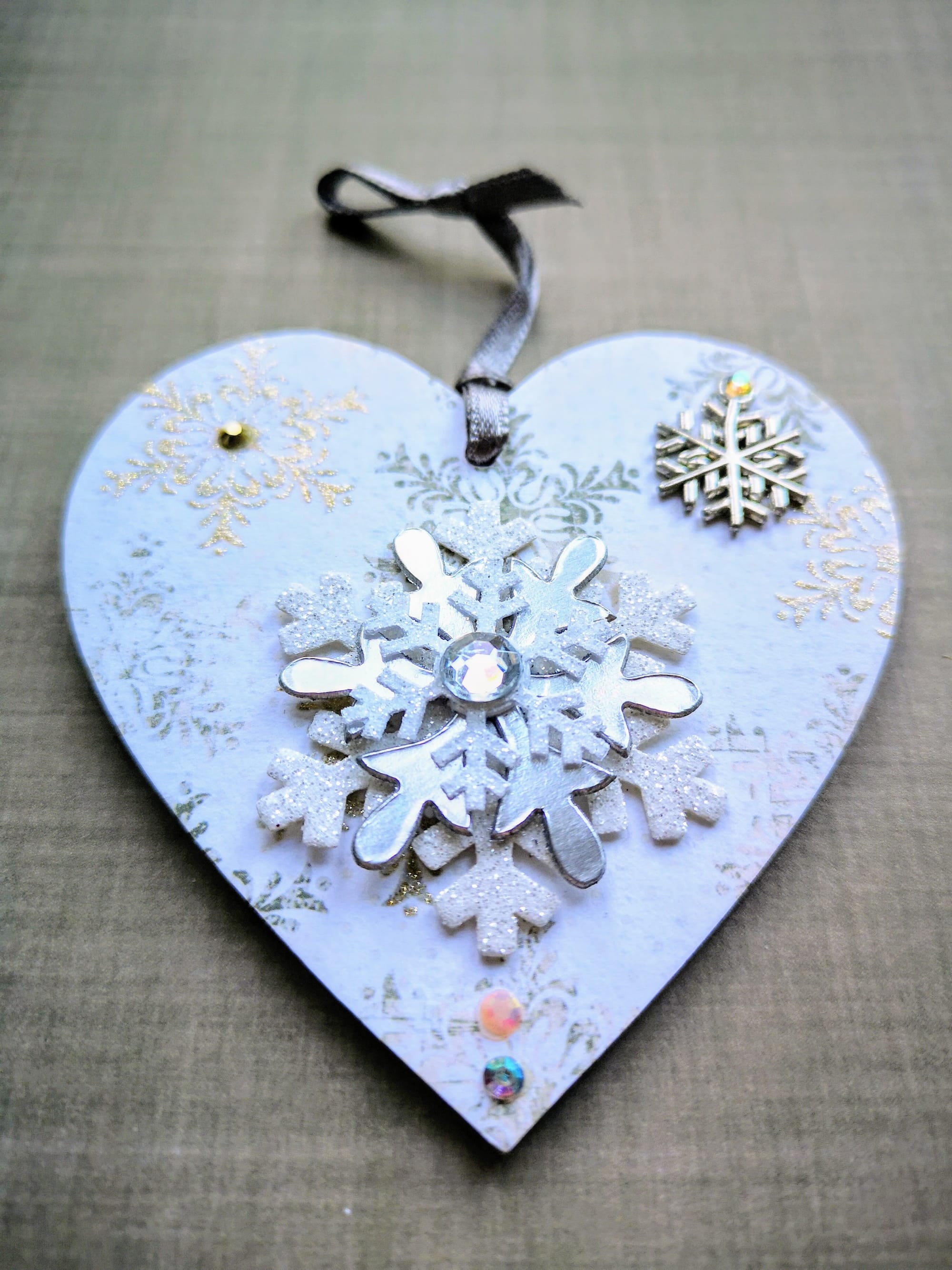 8x8cm Christmas Heart (#18)