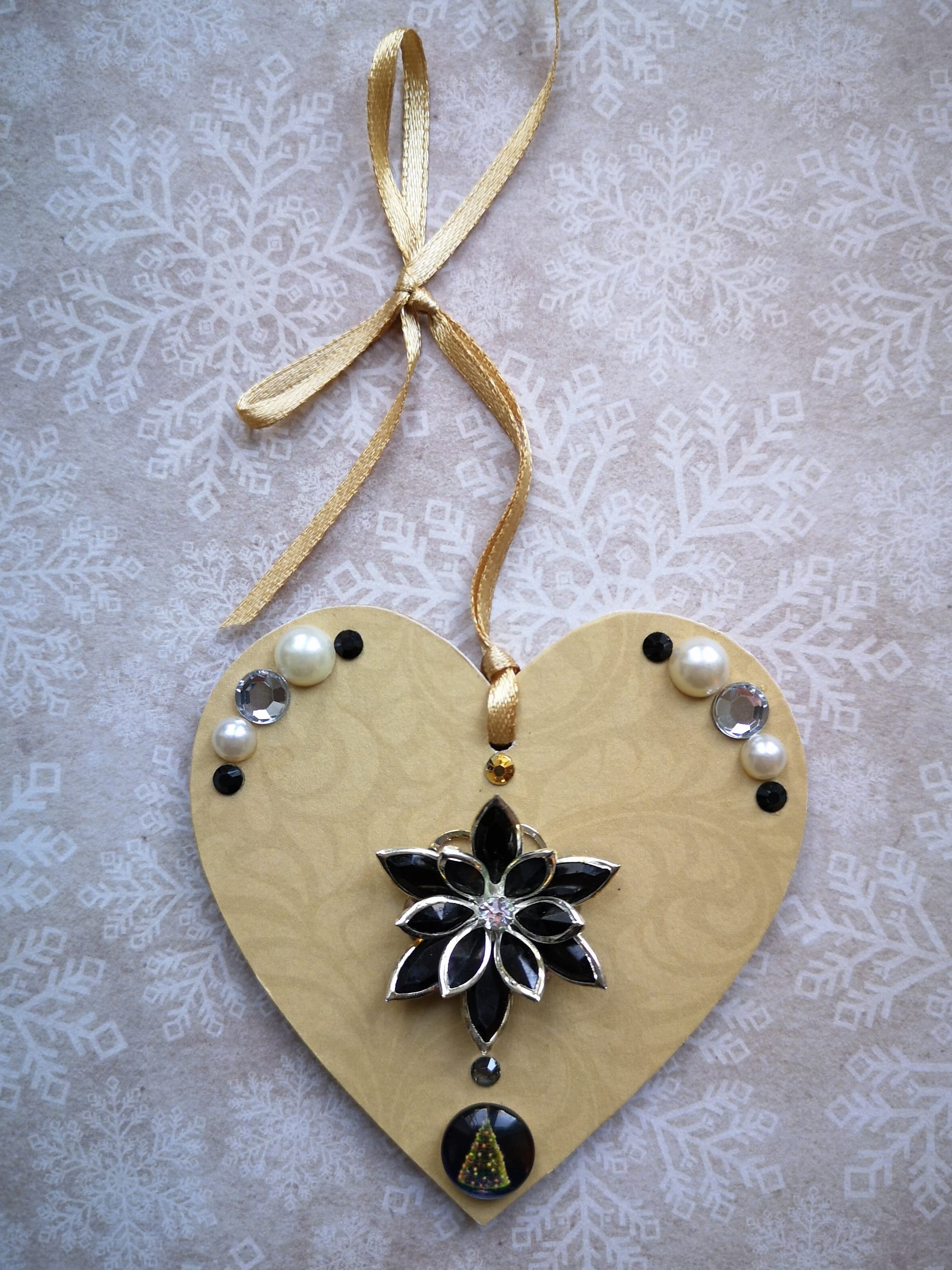 8x8cm Christmas Heart (#29)