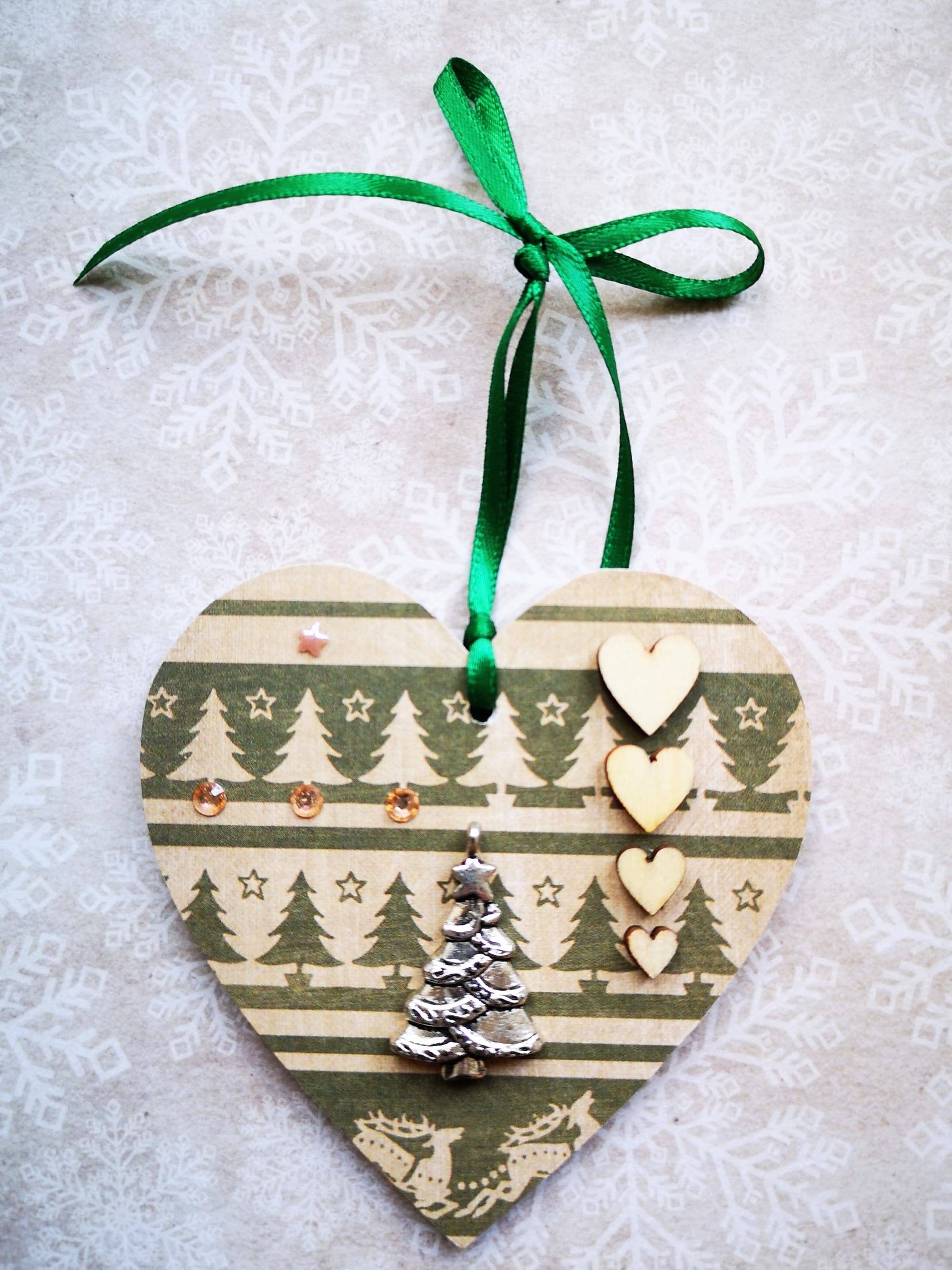 8x8cm Christmas Heart (#37)