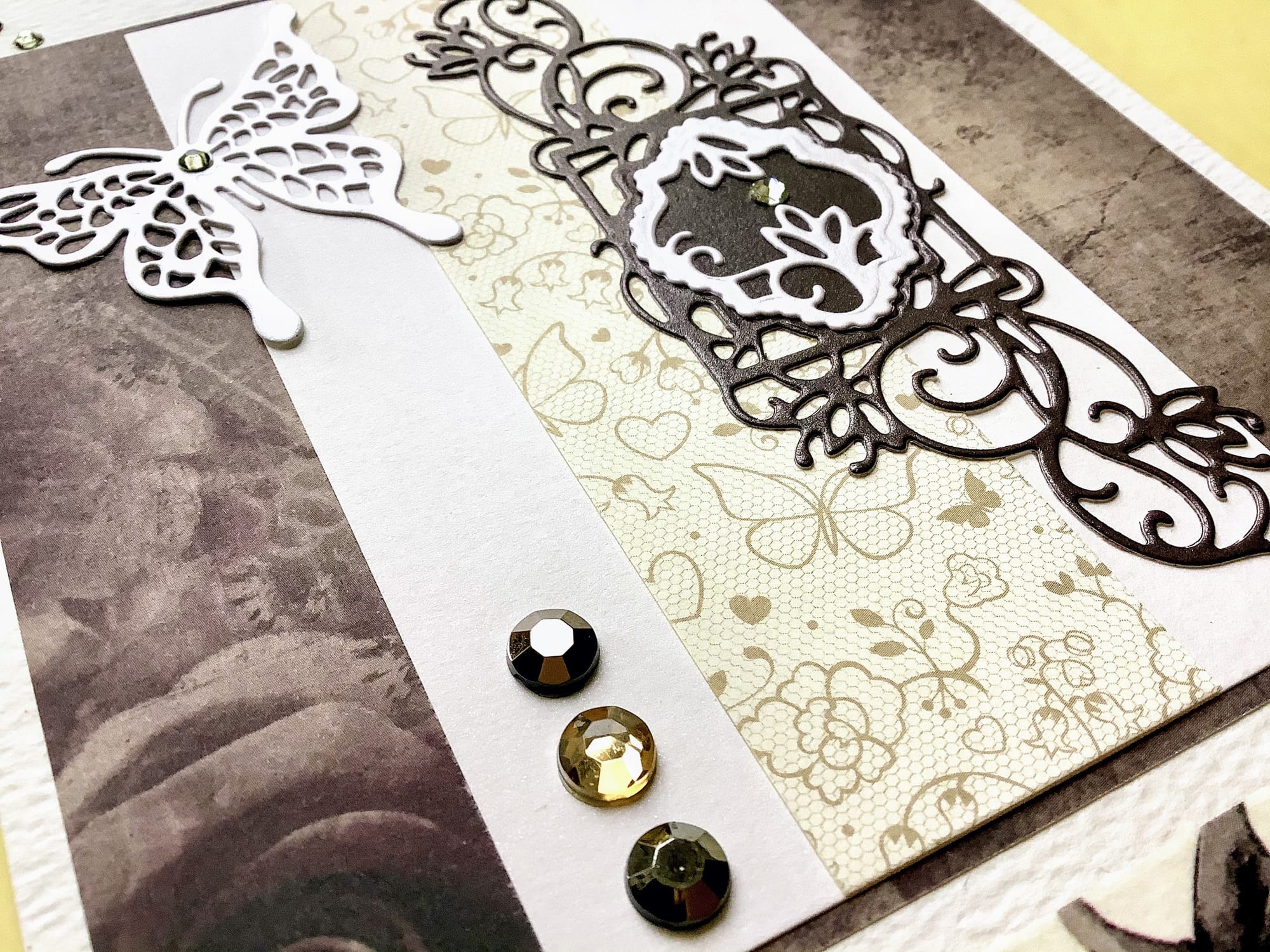 LUXURY HANDMADE CARD #62