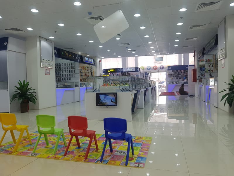 مجمع نوادر الرياض للاتصالات