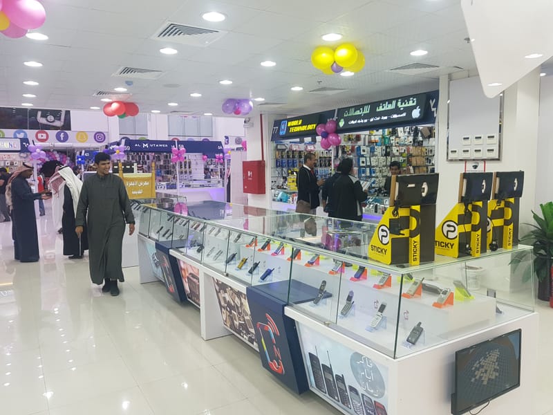 مجمع نوادر الرياض للاتصالات