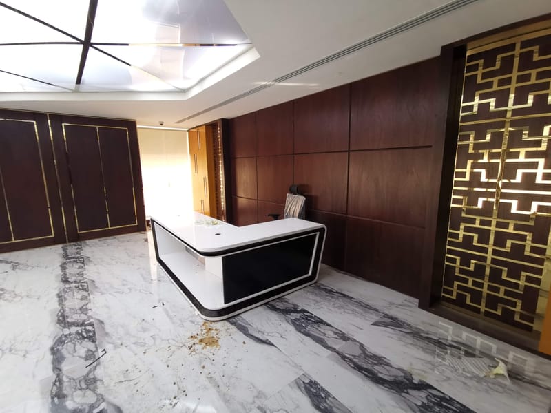 مكاتب الادارة في معرض تساهيل للتجارة