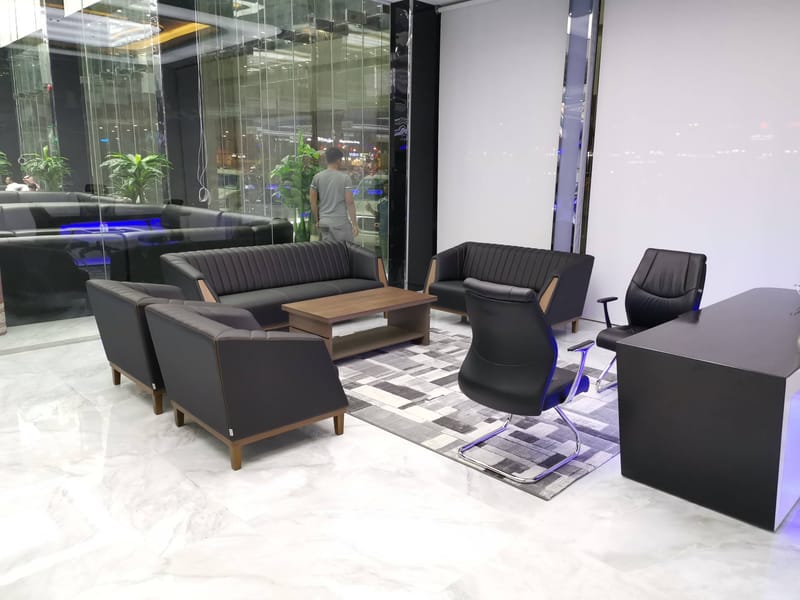 مكاتب الادارة في معرض تساهيل للتجارة