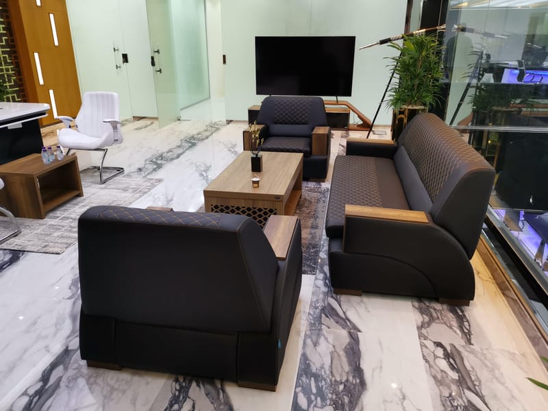 مكاتب الادارة في معرض تساهيل للتجارة