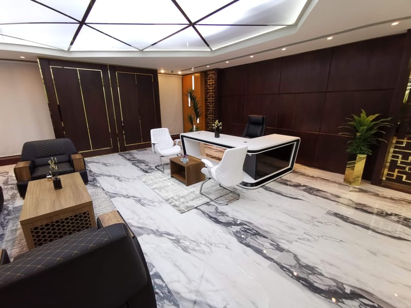 مكاتب الادارة في معرض تساهيل للتجارة