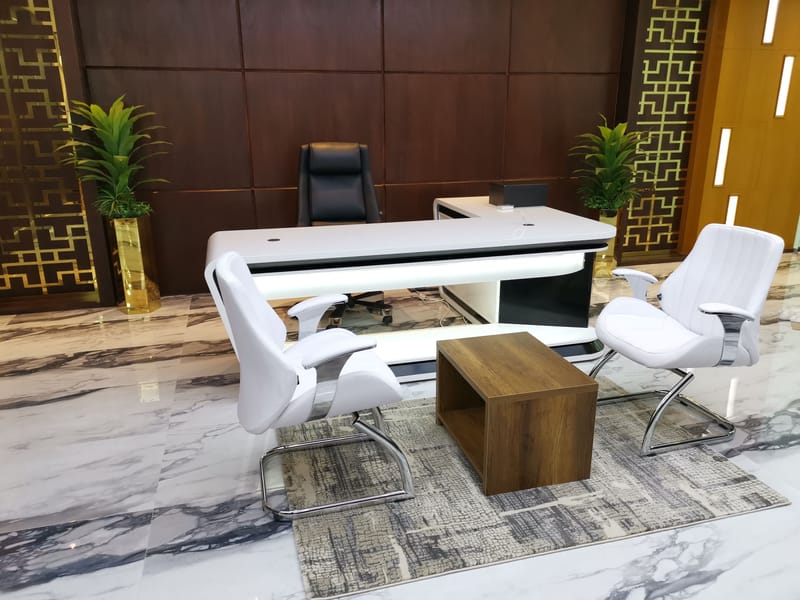 مكاتب الادارة في معرض تساهيل للتجارة