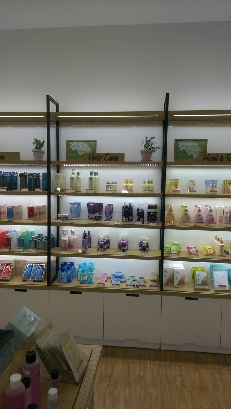 ديكور وستاندات عرض