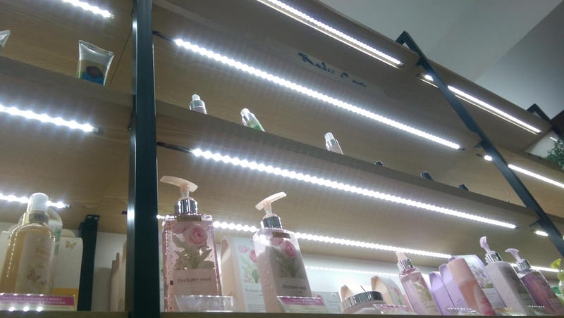 ديكور وستاندات عرض