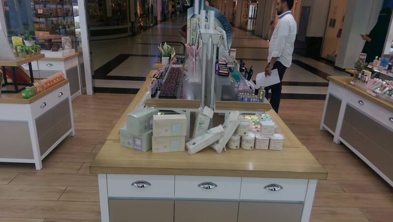 ديكور وستاندات عرض