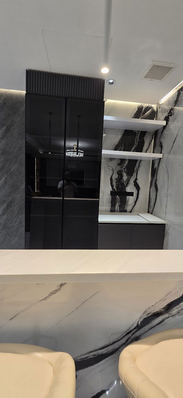 تصميم وتنفيذ فيلا في حي الصحافة على المفتاح شامل المفروشات