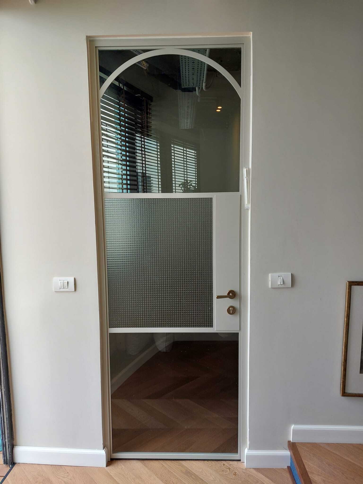 קומת משרדים