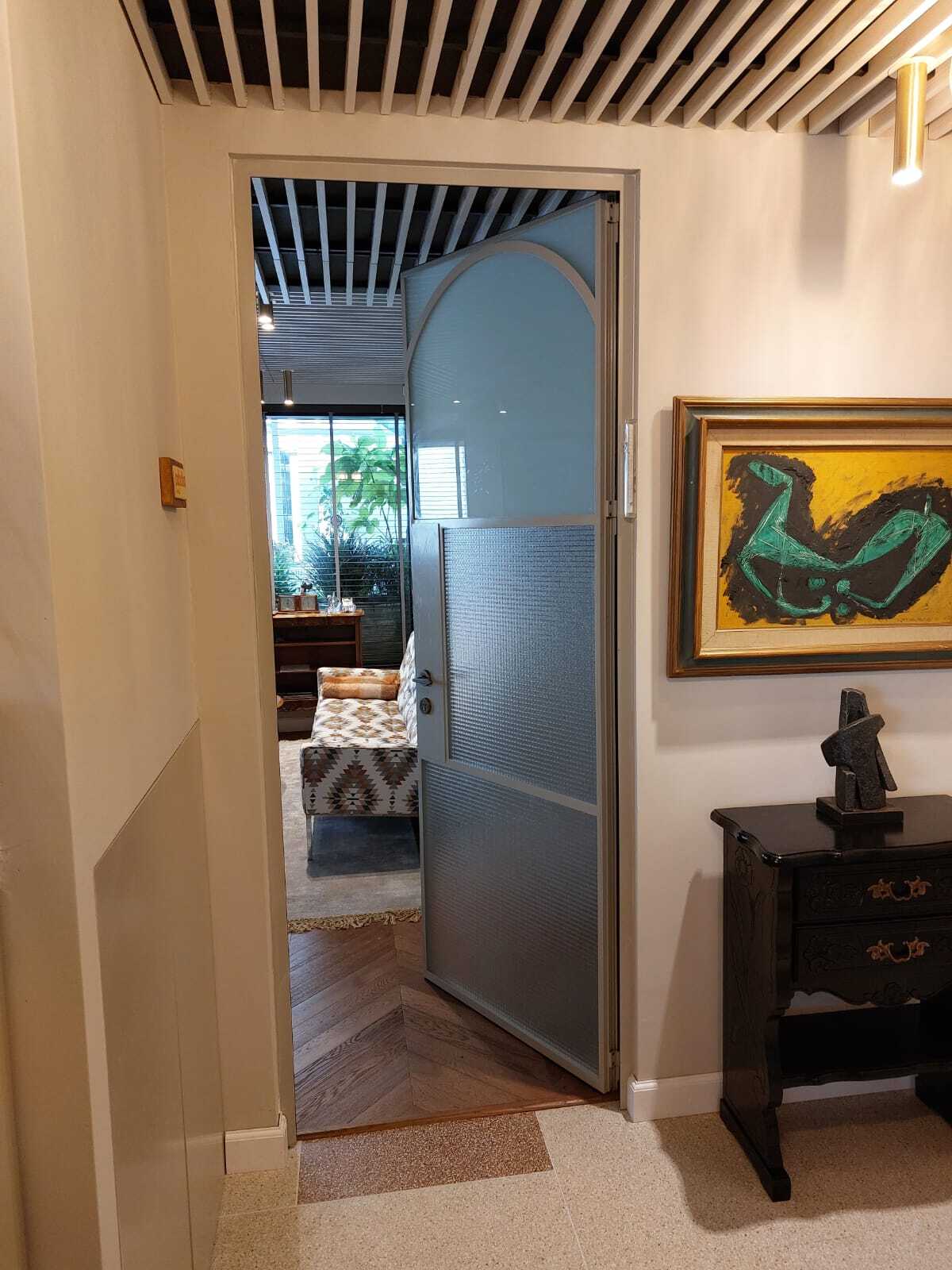 קומת משרדים