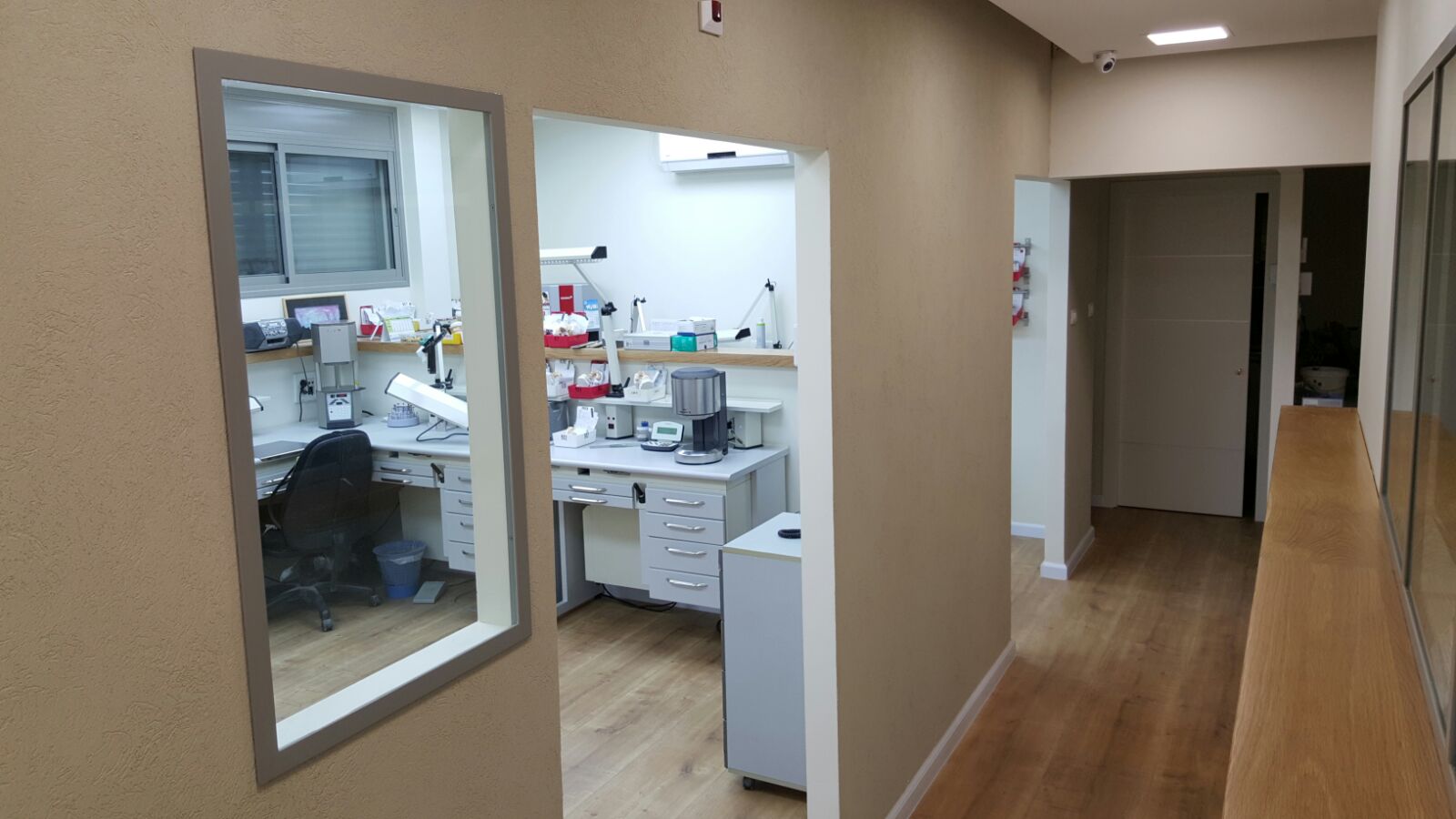 מעבדת שיניים 