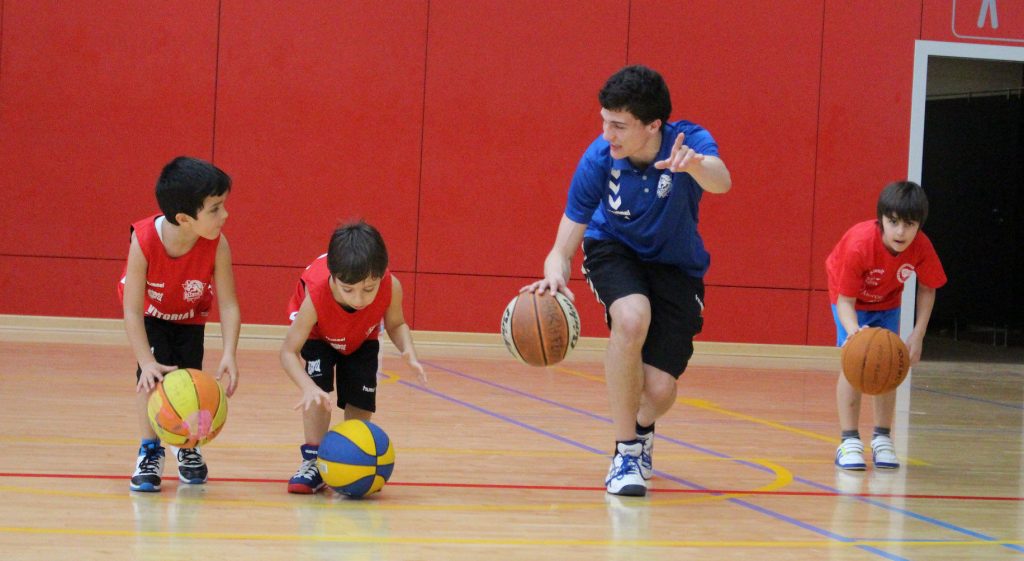 Los valores principales que transmite el deporte a los niños