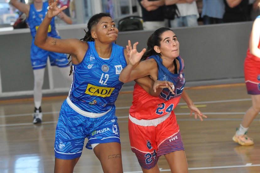 Dos debuts històrics a categoria femenina