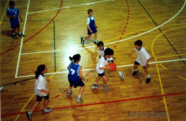 Segons de possessió. El descobriment de l’essència del basquetbol (APADA Sagrat Cor. 2001-2002)
