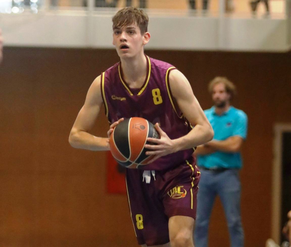 Un debut a sènior a prop de casa