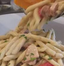 ΚΟΤΟΠΟΥΛΟ ΠΑΡΜΕΖΑΝΑ ΜΕ ΣΚΙΟΥΦΙΧΤΟ