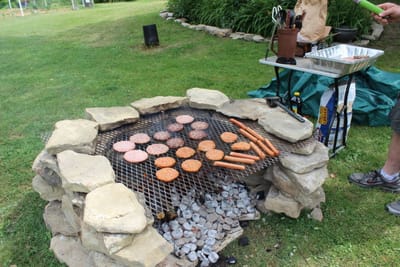 How to Build Your Own Fire Pit Grill