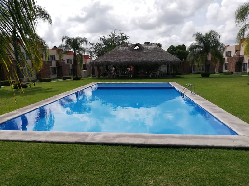 casa en condominio ubicada a sólo 50 minutos de la ciudad de México Xochitepec Morelos.