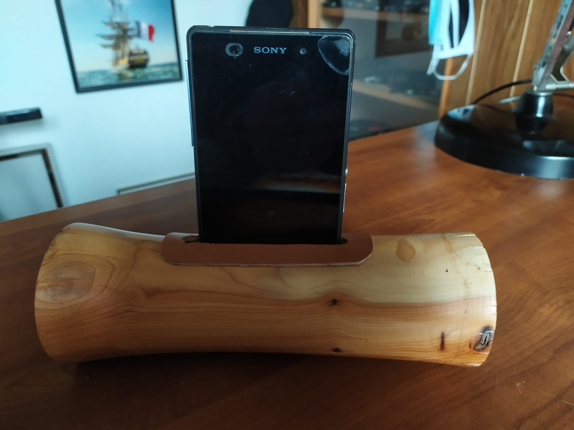 Enceinte naturelle en bois, écologique et universelle pour tous les téléphones