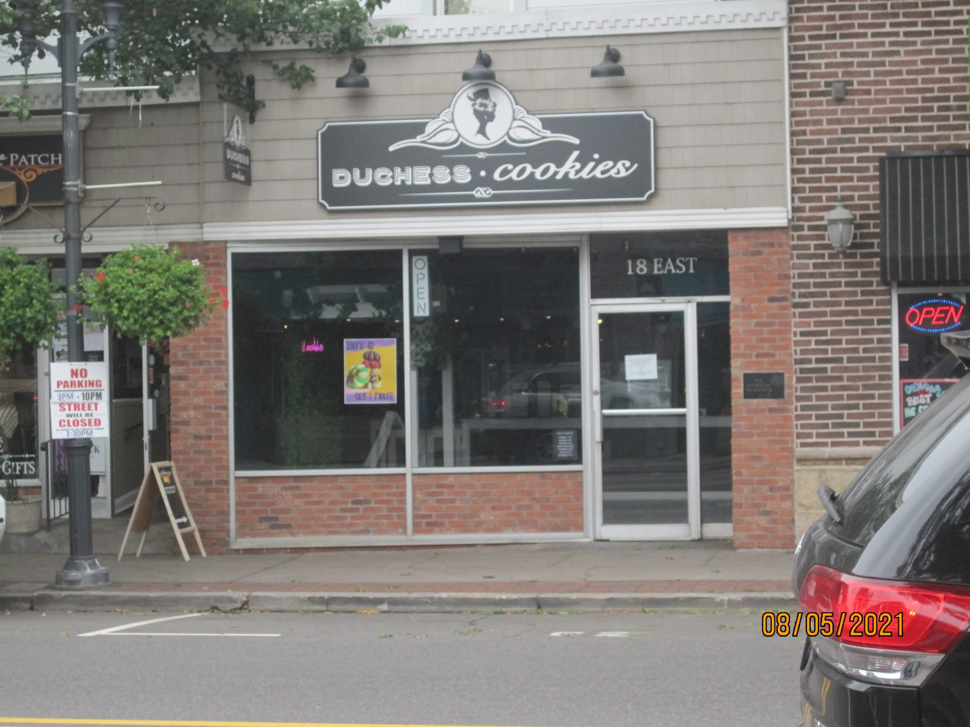 Duchess Cookies in Patchogue