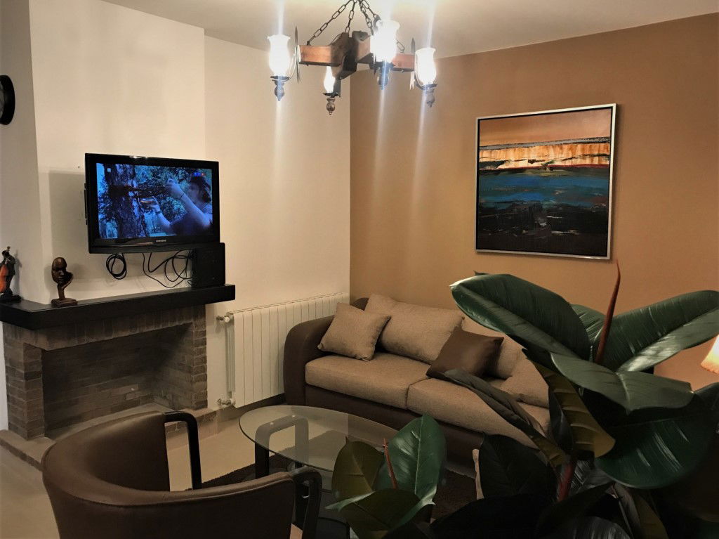 Cherry F-1 Apartment