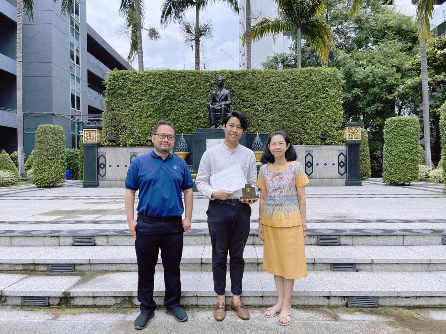 with Prof. Parvapan Bhattarakosol, Ph.D. (Advisor), and Arkom Chaiwongkot, Ph.D. (Co-advisor