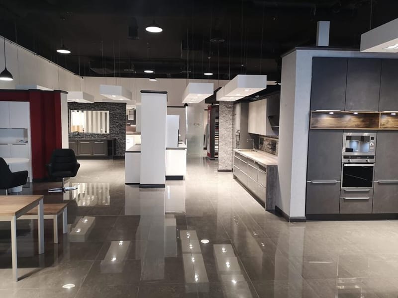 الفن المحترف (اعمال المعارض والمحلات التجارية)