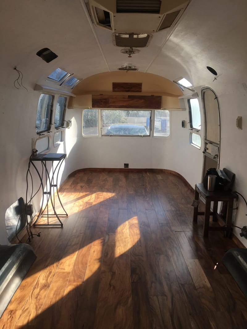 AIRSTREAM YOGA