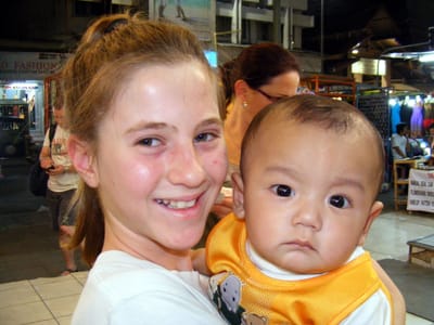 טיסות עם תינוקות