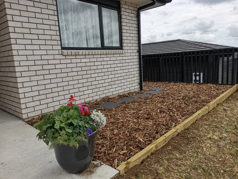 Bark Lawn - Easy Care Section