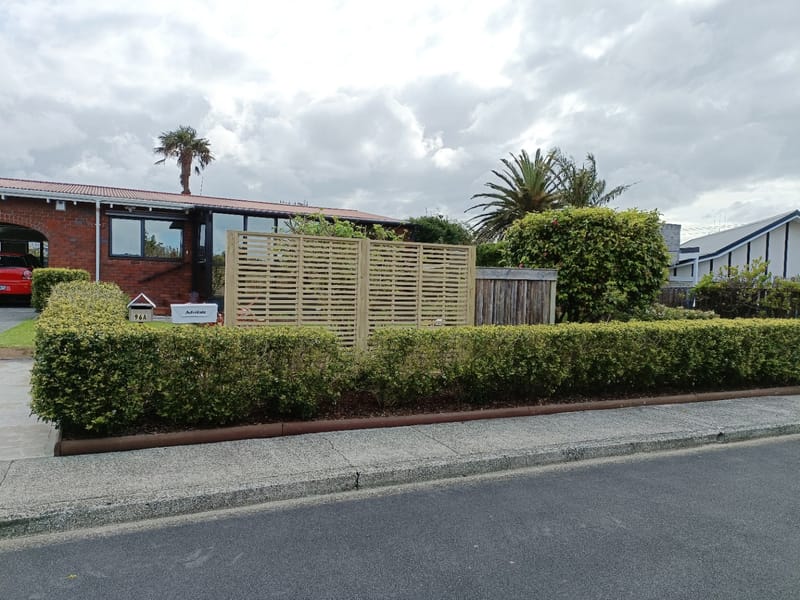 Privacy Screen Horizontal Trellis Panels