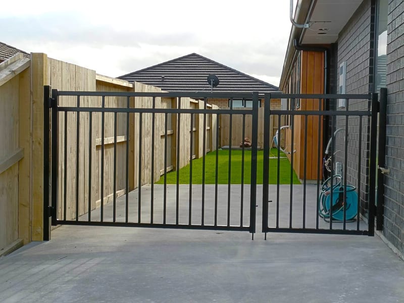 Aluminium Fentec Fencing and Gates