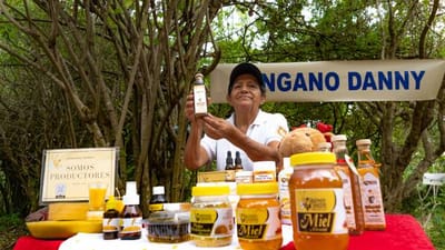 Reportaje sobre Zángano Danny en el diario                                 "El Universo"