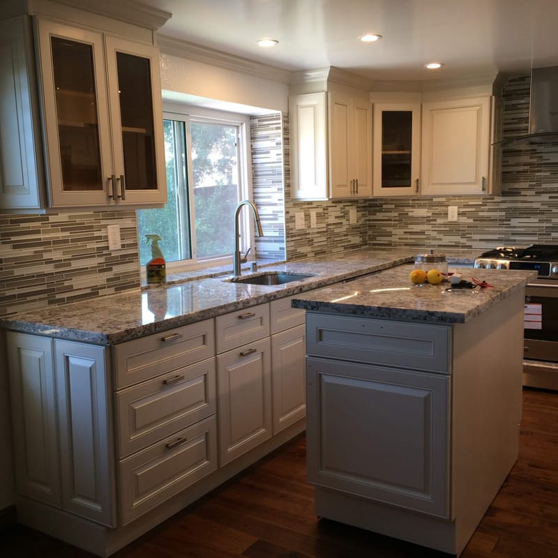 KITCHEN REMODELING 