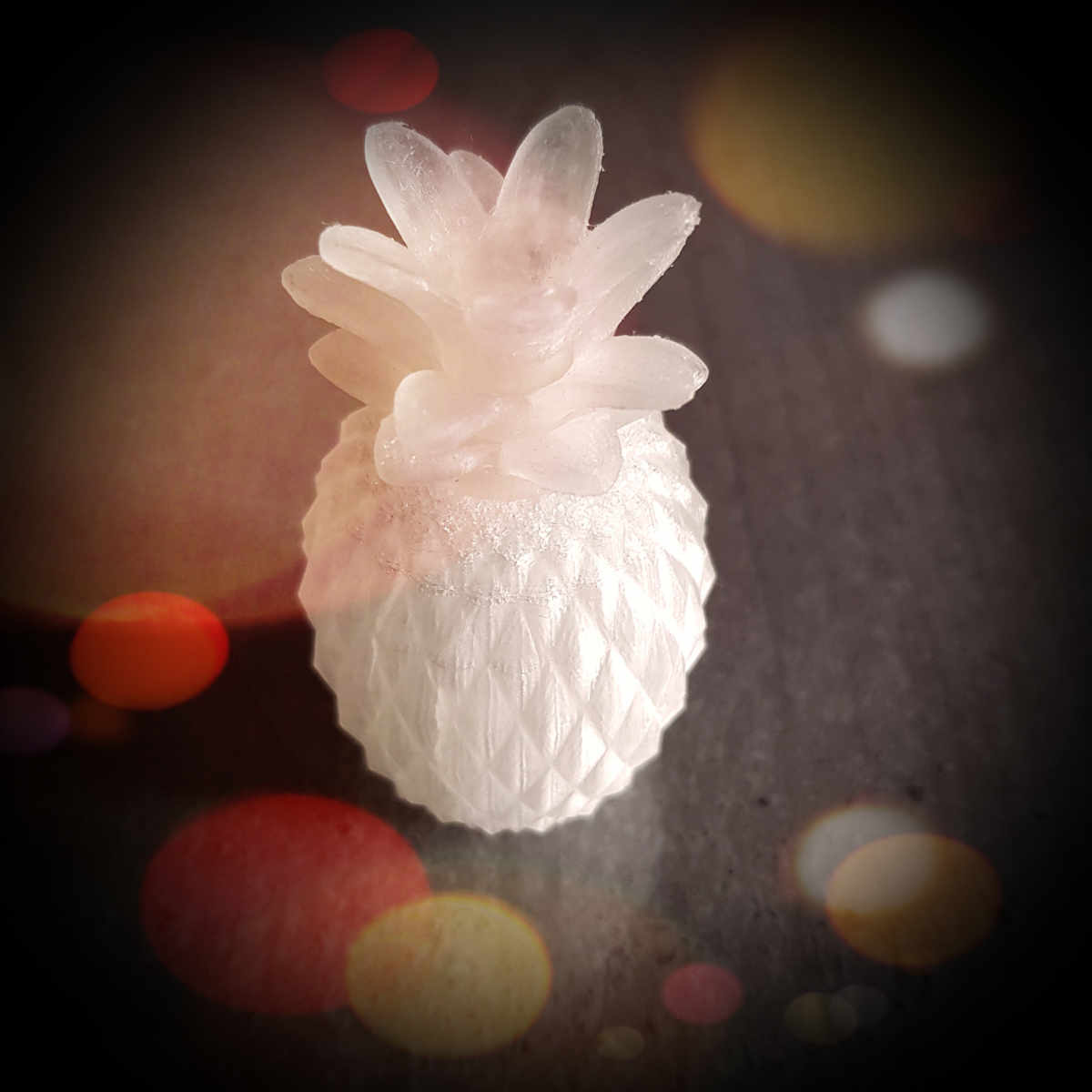 Petit ananas objet de décoration