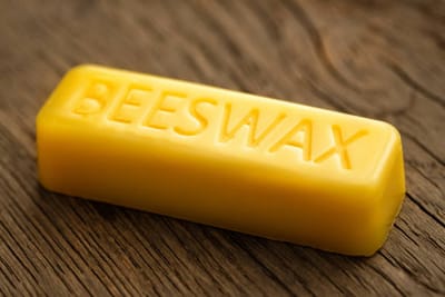 The Fascinating Process of Beeswax Production 🐝✨