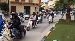 Vespisti di passaggio da Favara per un saluti alla città