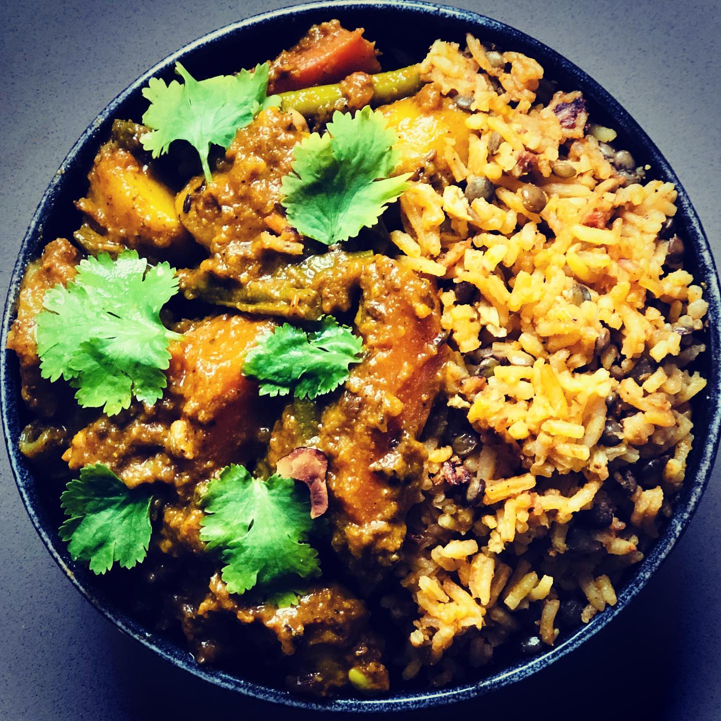 ALOO BOMBAY AUX LEGUMES