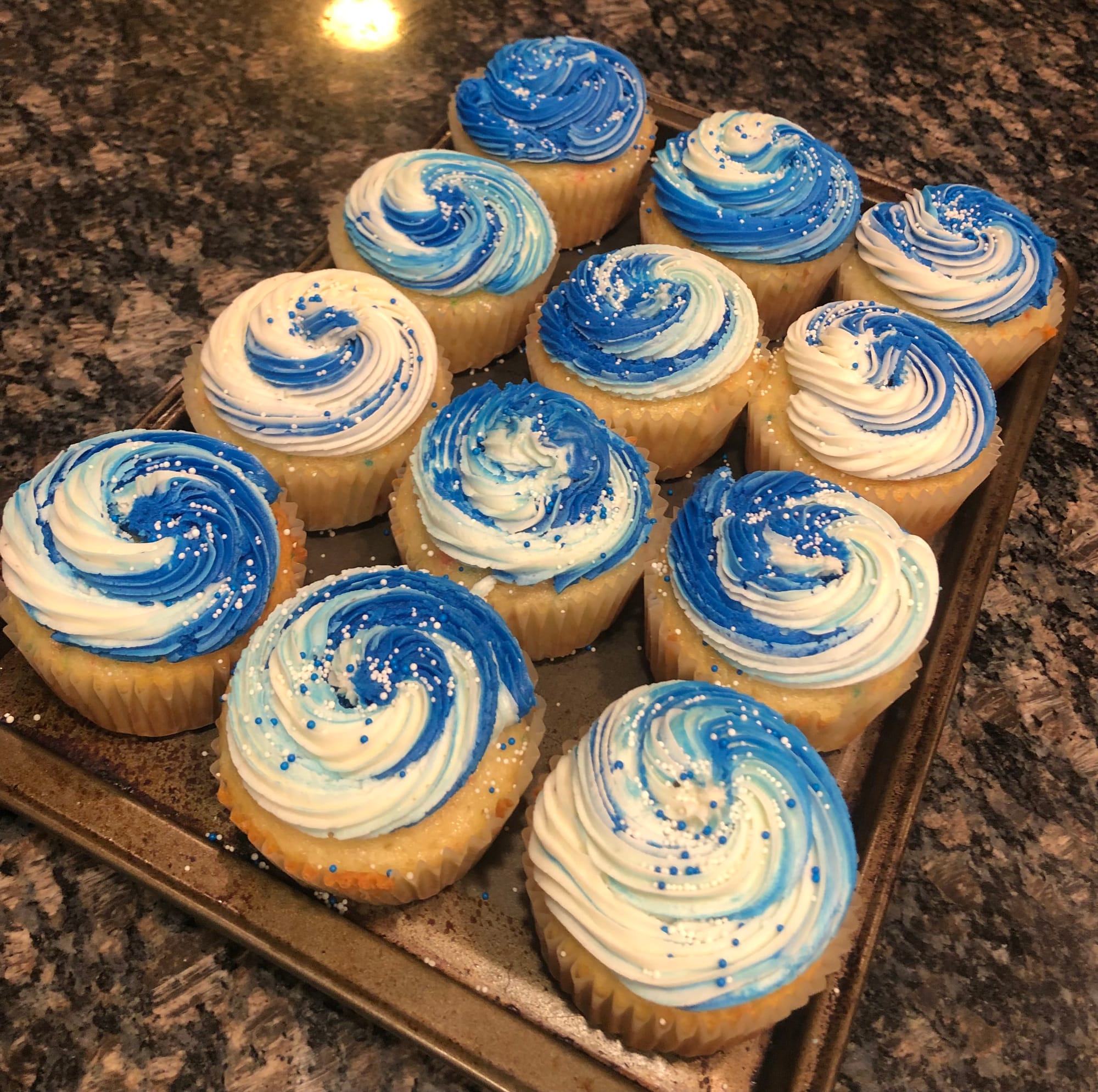 Father’s Day Cupcakes With Blue & White Swirl Buttercream Frosting
