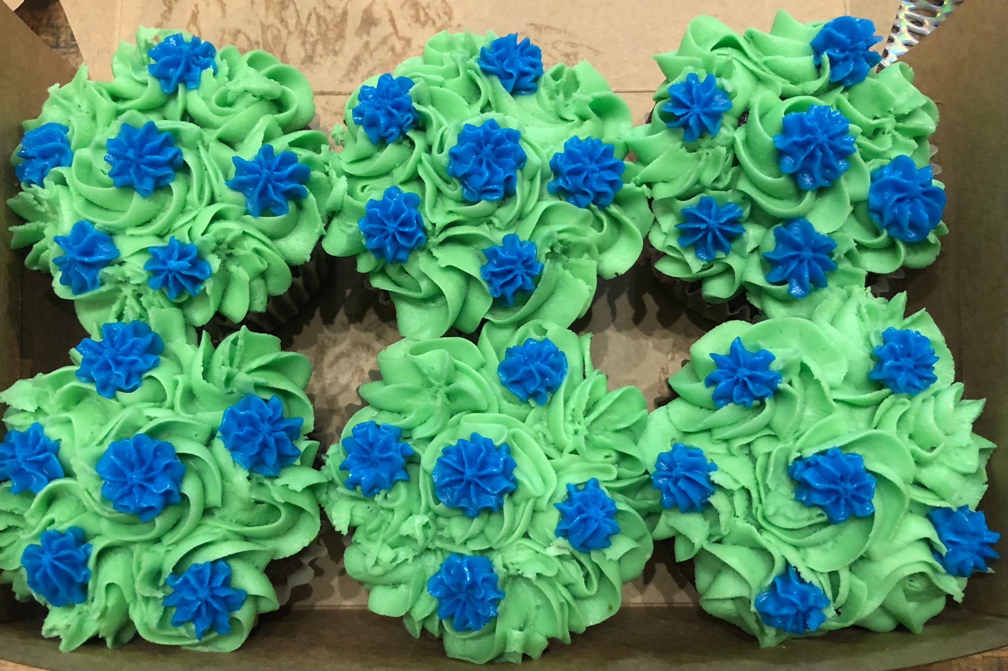 Chocolate Cupcakes With Buttercream Frosting