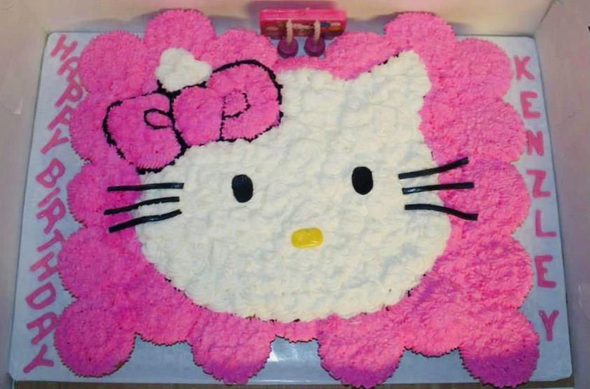 Vanilla Hello Kitty Pull Apart Cake Cupcakes